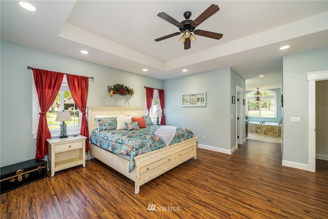 4530 Navarre Coulee Road Chelan, WA 98816 - Photo 21 of 40 Gallery Image 21