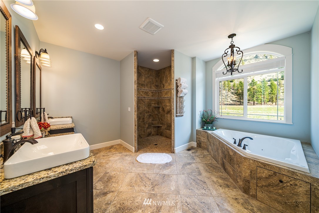 4530 Navarre Coulee Road Chelan, WA 98816 - Photo 22 of 40 Gallery Image 22