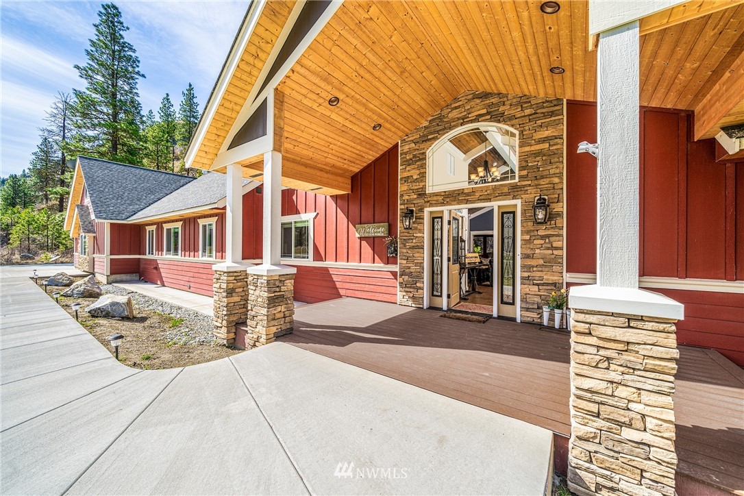 4530 Navarre Coulee Road Chelan, WA 98816 - Photo 7 of 40 Gallery Image 7