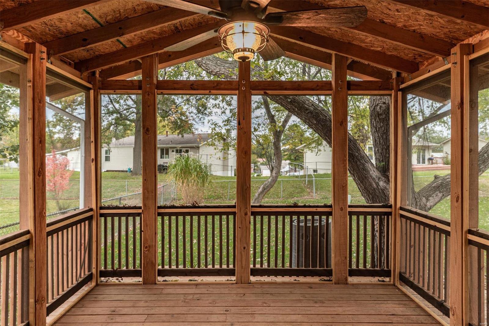691 Rustic Valley Drive Ballwin, MO 63021 - Photo 11 of 43