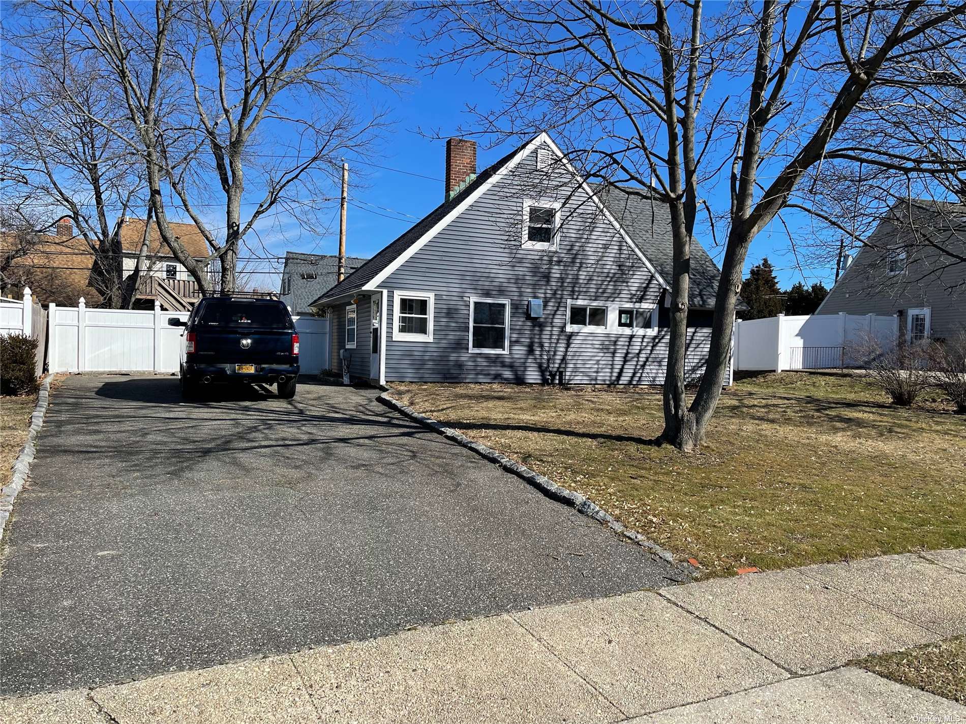 105 Meridian Road Levittown, NY 11756 - Photo 1 of 1 Gallery Image 1