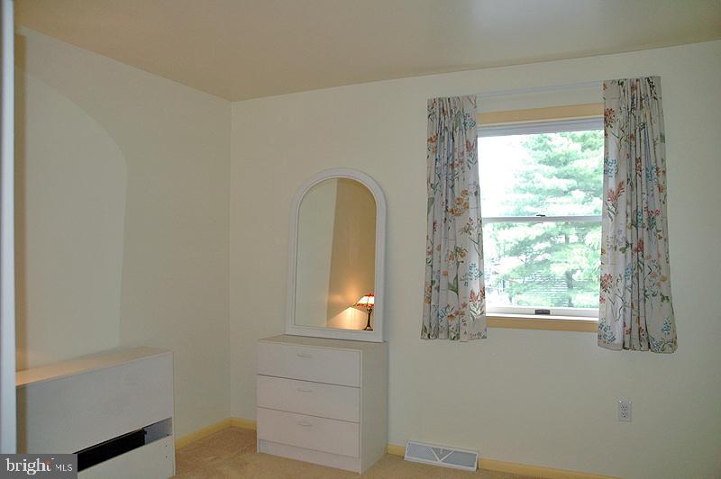 2237 Raleigh Drive Lancaster, PA 17601 - Photo 17 of 17 Gallery Image 17