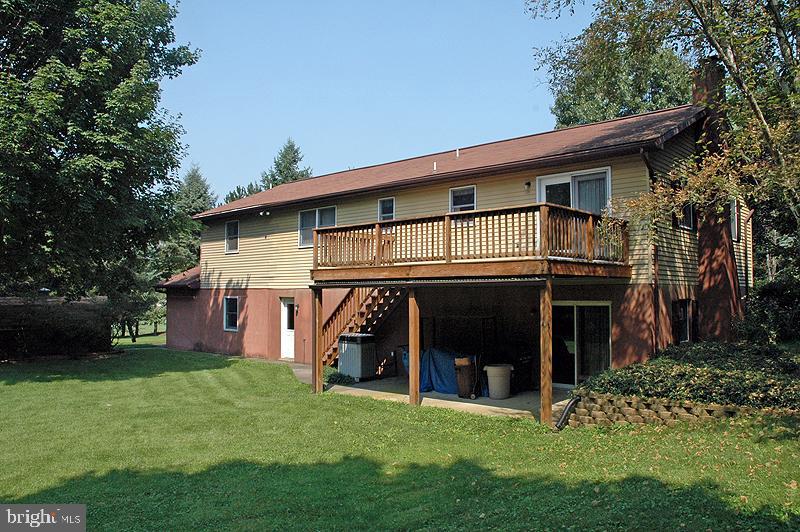 2237 Raleigh Drive Lancaster, PA 17601 - Photo 3 of 17 Gallery Image 3