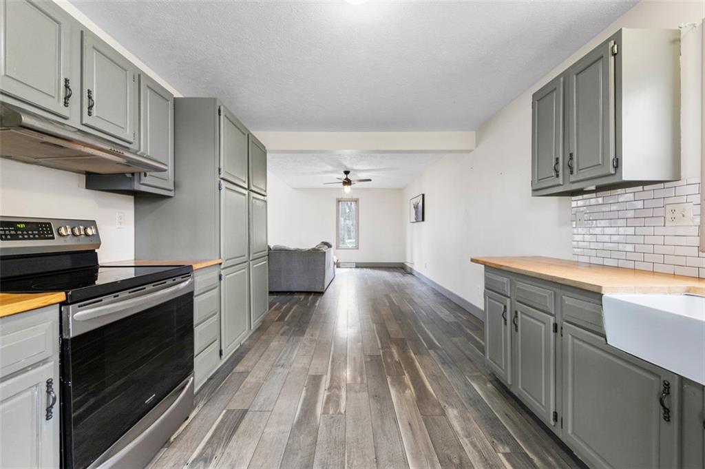 147 Valley View Road Eighty Four, PA 15330 - Photo 7 of 43 Gallery Image 7