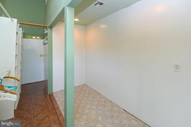 $575,000 | 179 Gilford Avenue, Island Heights, NJ 08732