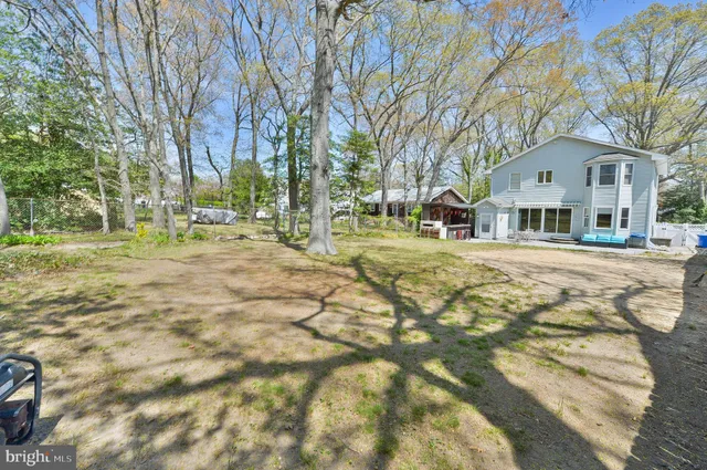 $575,000 | 179 Gilford Avenue, Island Heights, NJ 08732