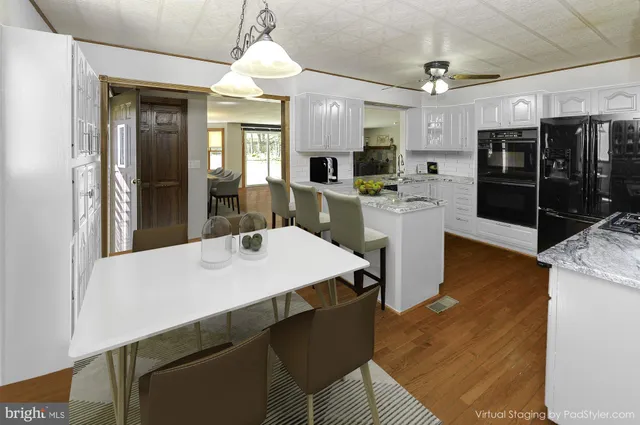 $575,000 | 179 Gilford Avenue, Island Heights, NJ 08732