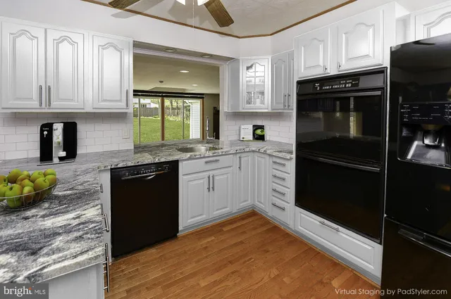 $575,000 | 179 Gilford Avenue, Island Heights, NJ 08732