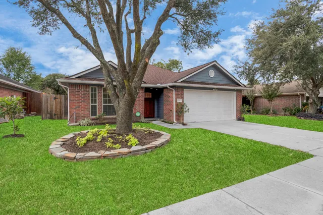 $2,250 | 3523 Colleen Woods Circle, Houston, TX 77080