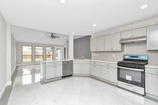 $2,250 | 3523 Colleen Woods Circle, Houston, TX 77080