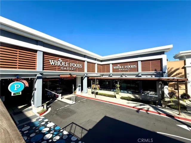 a view of yard with outdoor seating