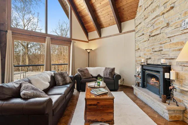 $650,000 | W5511 Cool Hill Drive, La Grange, WI 53121