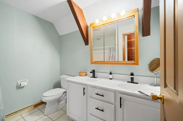 $650,000 | W5511 Cool Hill Drive, La Grange, WI 53121