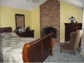 107 Eastview Road Brevard, NC 28712 - Photo 7 of 12 Gallery Image 7