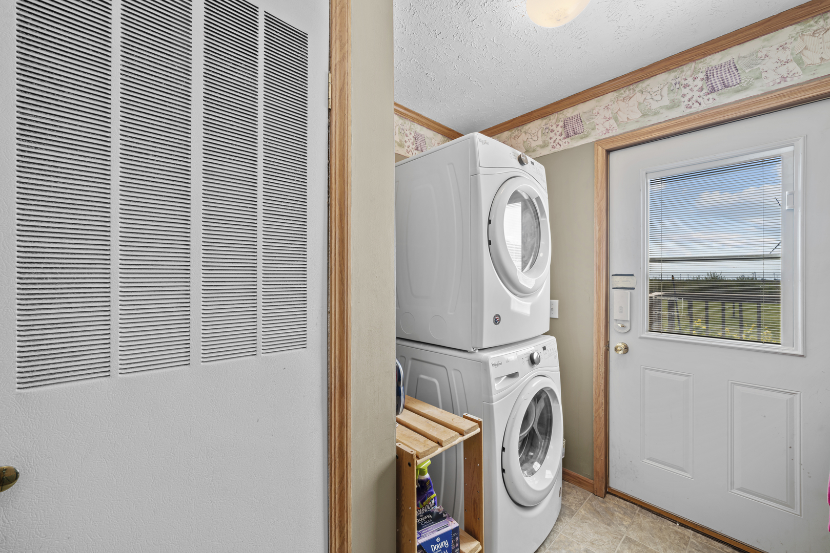 627 German Road Paw Paw, IL 61353 - Photo 18 of 45 a utility room with dryer and washer