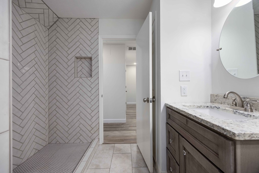 6101 River Road, Unit 20 Columbus, GA 31904 - Photo 28 of 44 bathroom 2