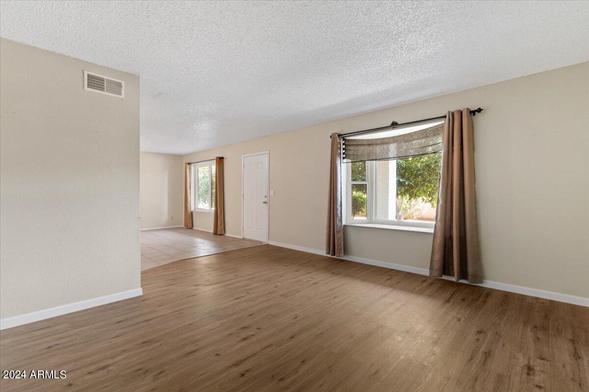 3270 South Goldfield Road, Unit 706 Apache Junction, AZ 85119 - Photo 8 of 32 10-Family Room