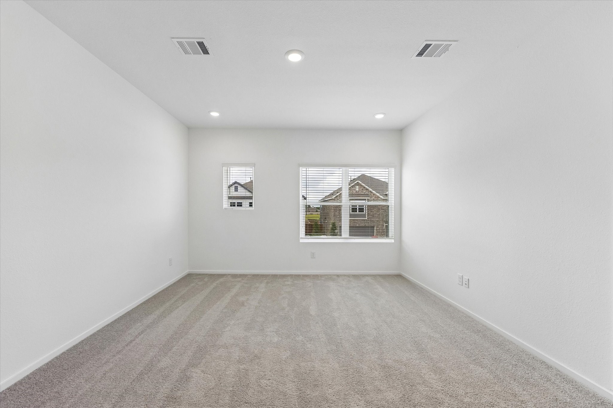 2207 Salinas Drive Rosharon, TX 77583 - Photo 4 of 15