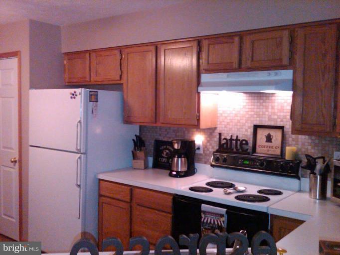 4157 Maple Path Circle, Unit 82 Nottingham, MD 21236 - Photo 10 of 27 Kitchen