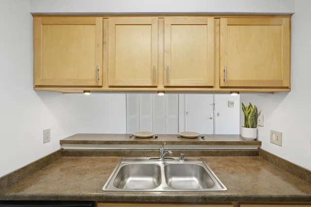 $148,000 | 4338 Melody Lane, Unit 207, Madison, WI 53704