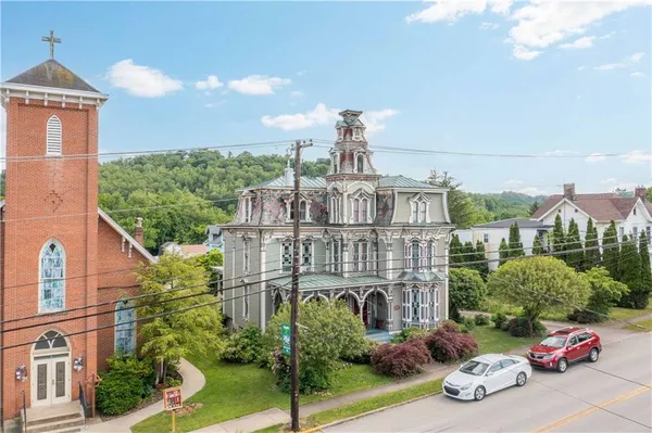 $365,000 | 1274 Highway 40, Claysville, PA 15323