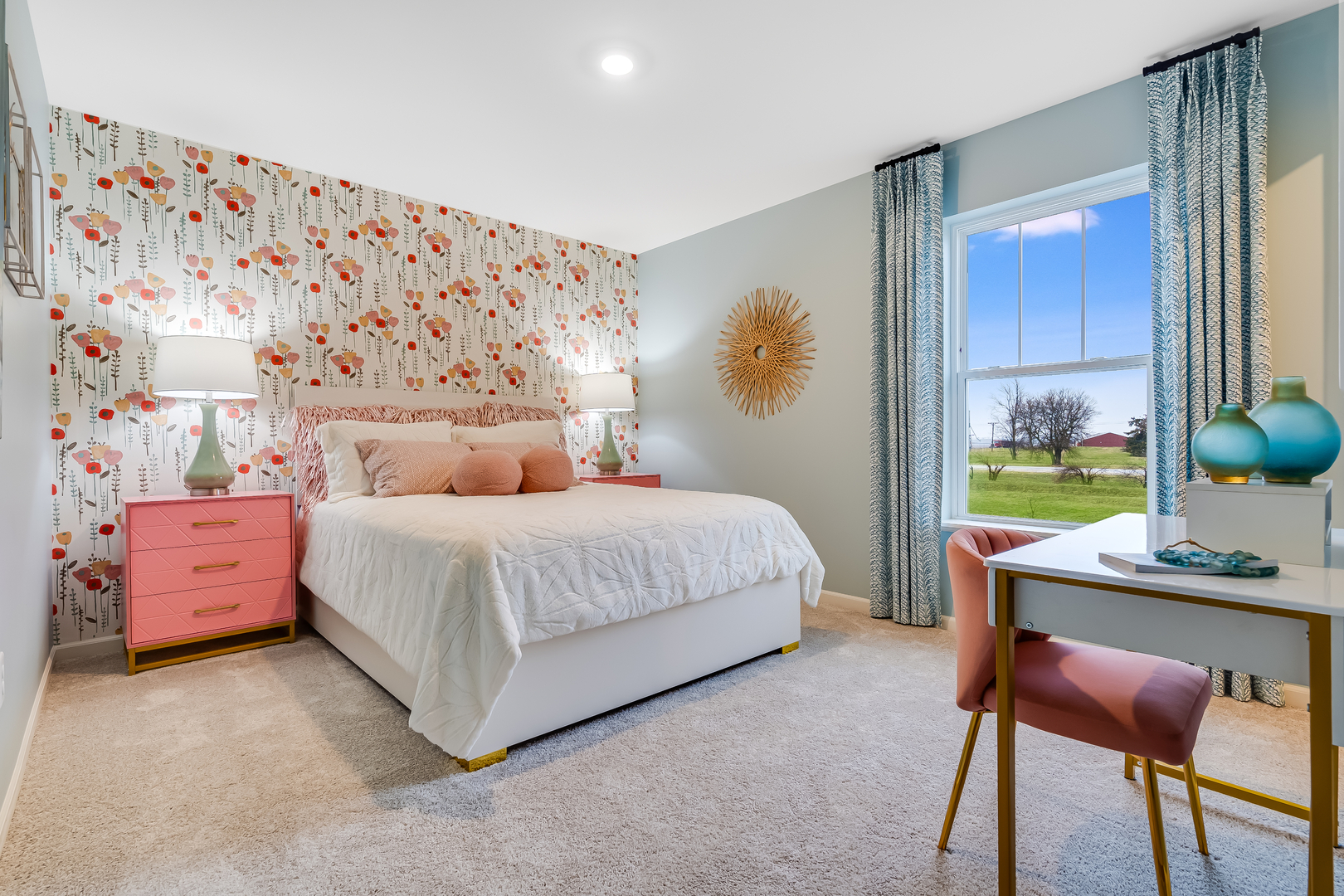 4044 Meadowridge Road Woodstock, IL 60098 - Photo 20 of 23 a bedroom with a bed and a table