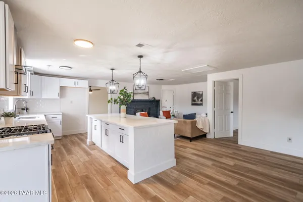 $375,000 | 1550 South Hopi Trail, Dewey-Humboldt, AZ 86327