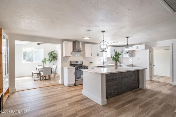 $375,000 | 1550 South Hopi Trail, Dewey-Humboldt, AZ 86327