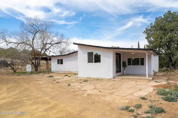 $375,000 | 1550 South Hopi Trail, Dewey-Humboldt, AZ 86327