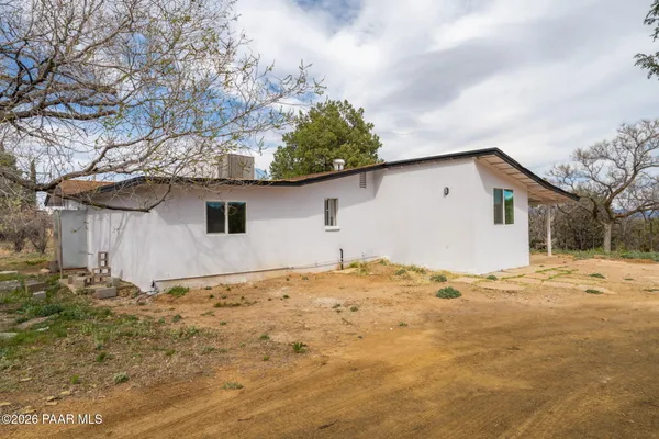 $375,000 | 1550 South Hopi Trail, Dewey-Humboldt, AZ 86327