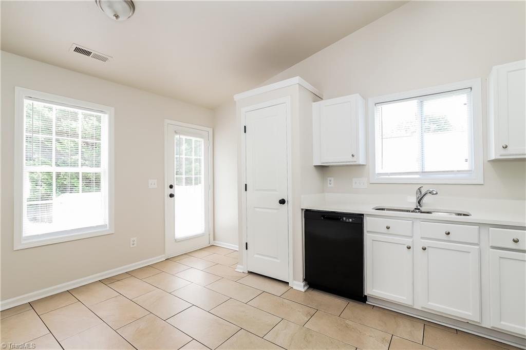 2018 Embark Drive Winston-Salem, NC 27107 - Photo 6 of 16