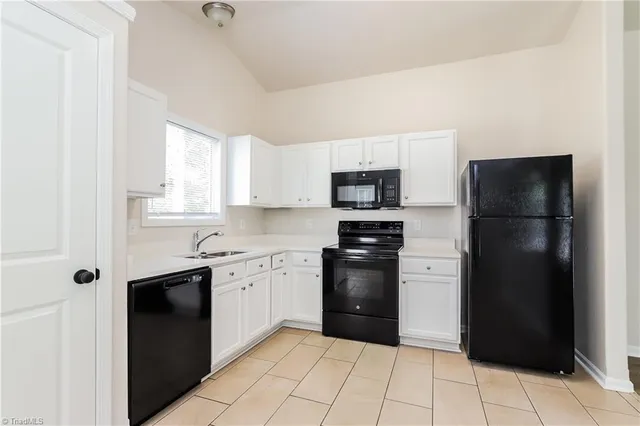 $1,915 | 2018 Embark Drive, Winston-Salem, NC 27107