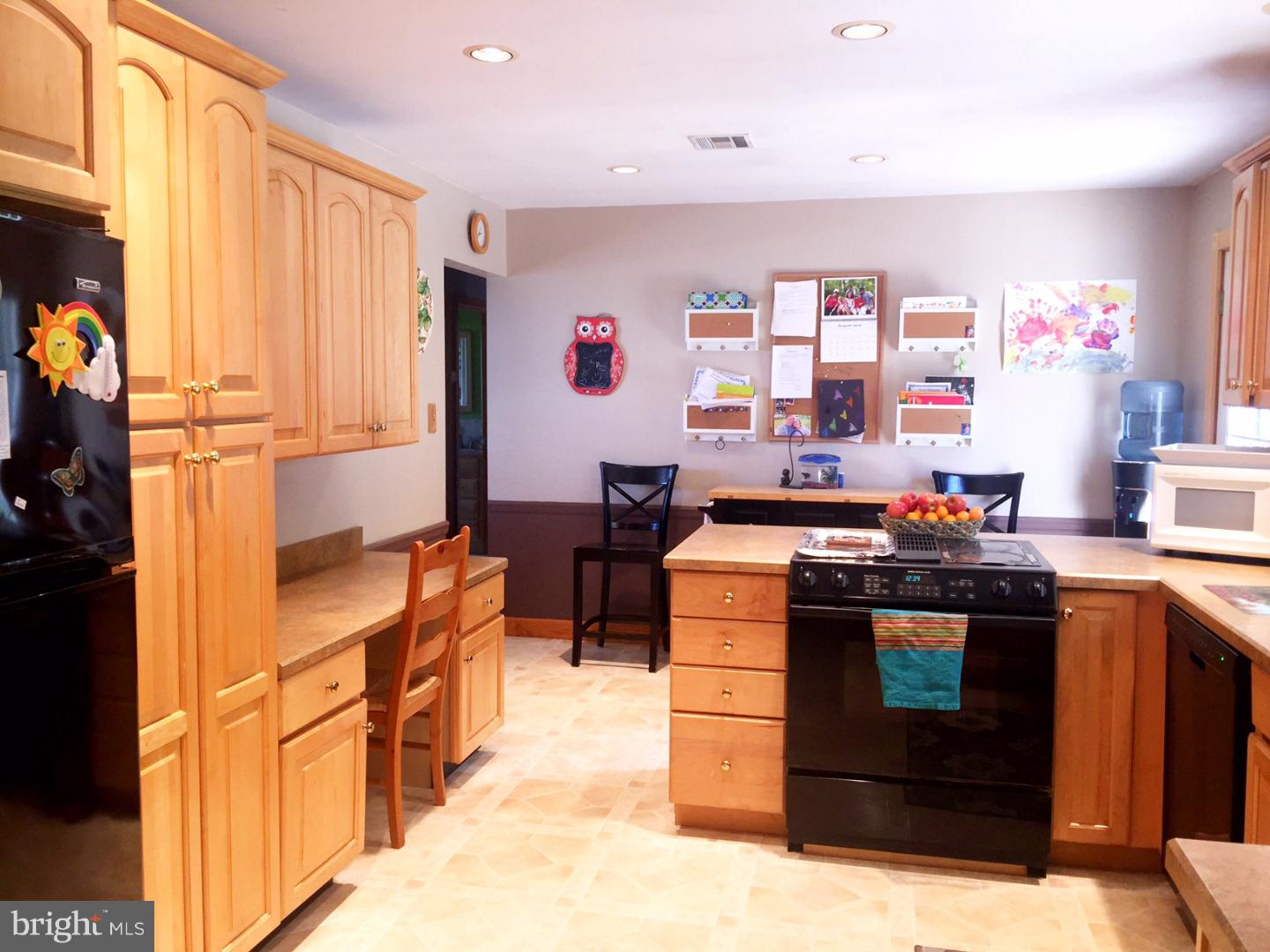 2254 Saylors Pond Road Jobstown, NJ 08041 - Photo 9 of 24 Gallery Image 9