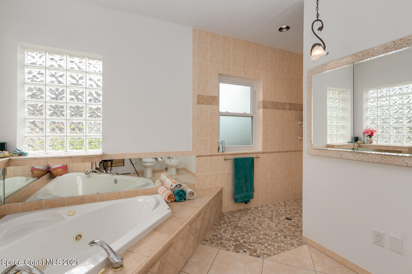 309 South Riverside Drive Indialantic, FL 32903 - Photo 16 of 56 25_309SRiverside209_mls