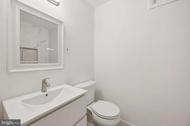 $575,000 | 9801 Arbor Hill Drive, Silver Spring, MD 20903