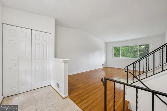 $575,000 | 9801 Arbor Hill Drive, Silver Spring, MD 20903