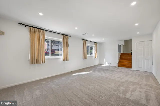 $575,000 | 9801 Arbor Hill Drive, Silver Spring, MD 20903