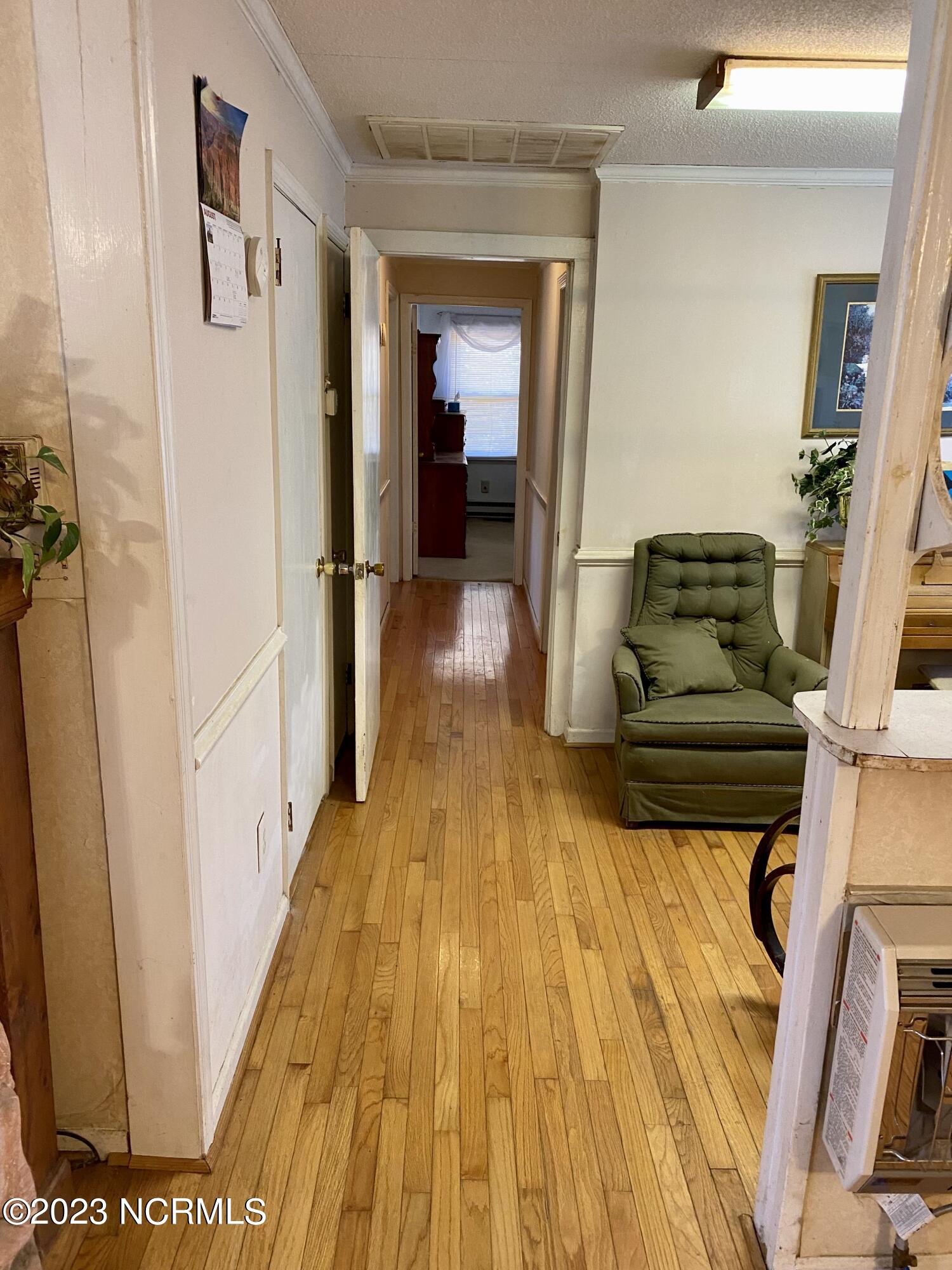 3836 Gallberry Road Washington, NC 27889 - Photo 27 of 41 GB hallway to Bdrms