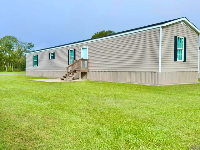 $1,450 | 15254 John West Road, Gonzales, LA 70737