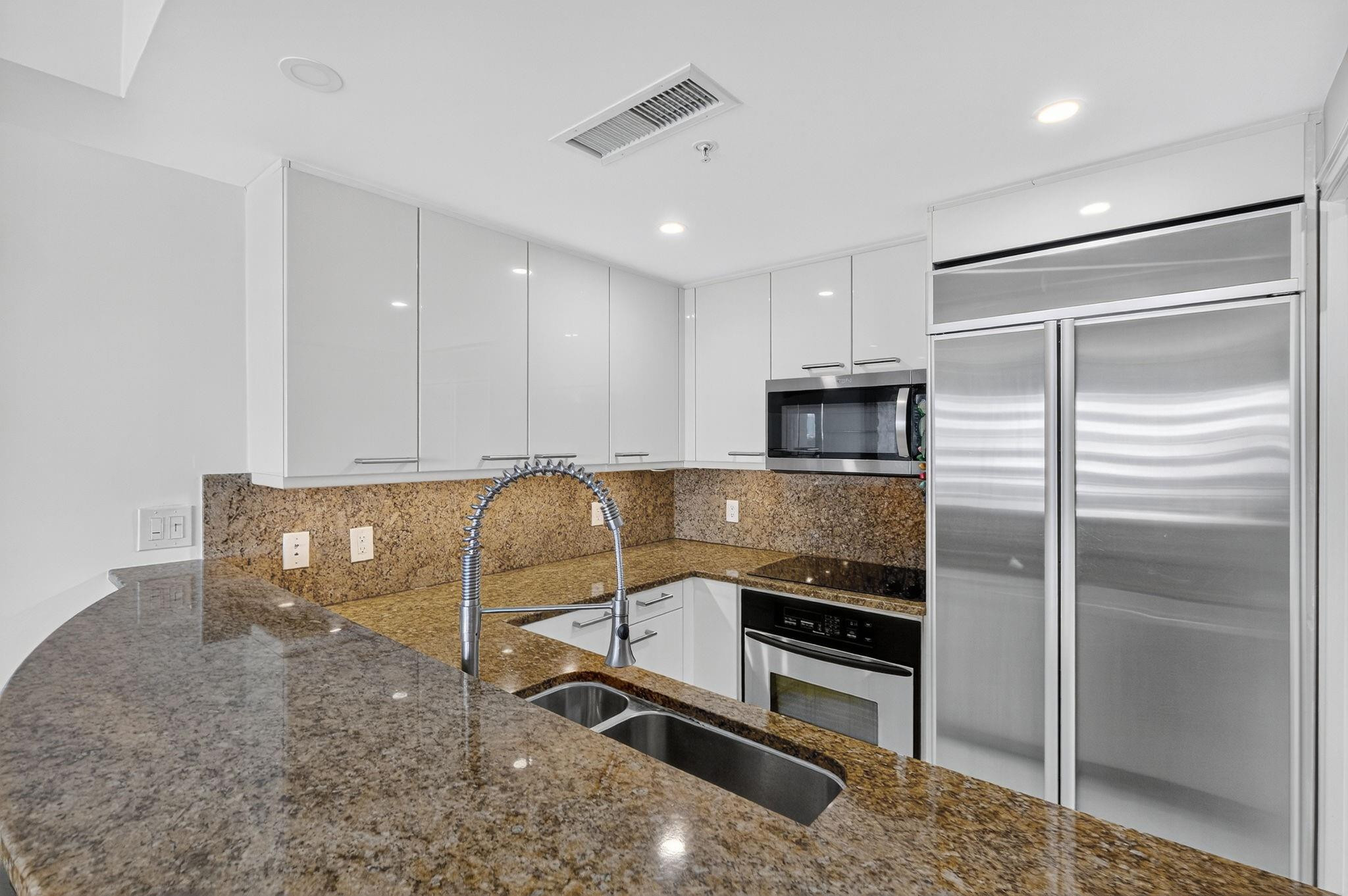 3350 Southwest 27th Avenue, Unit 1207 Coconut Grove, FL 33133 - Photo 5 of 50 Photo 5