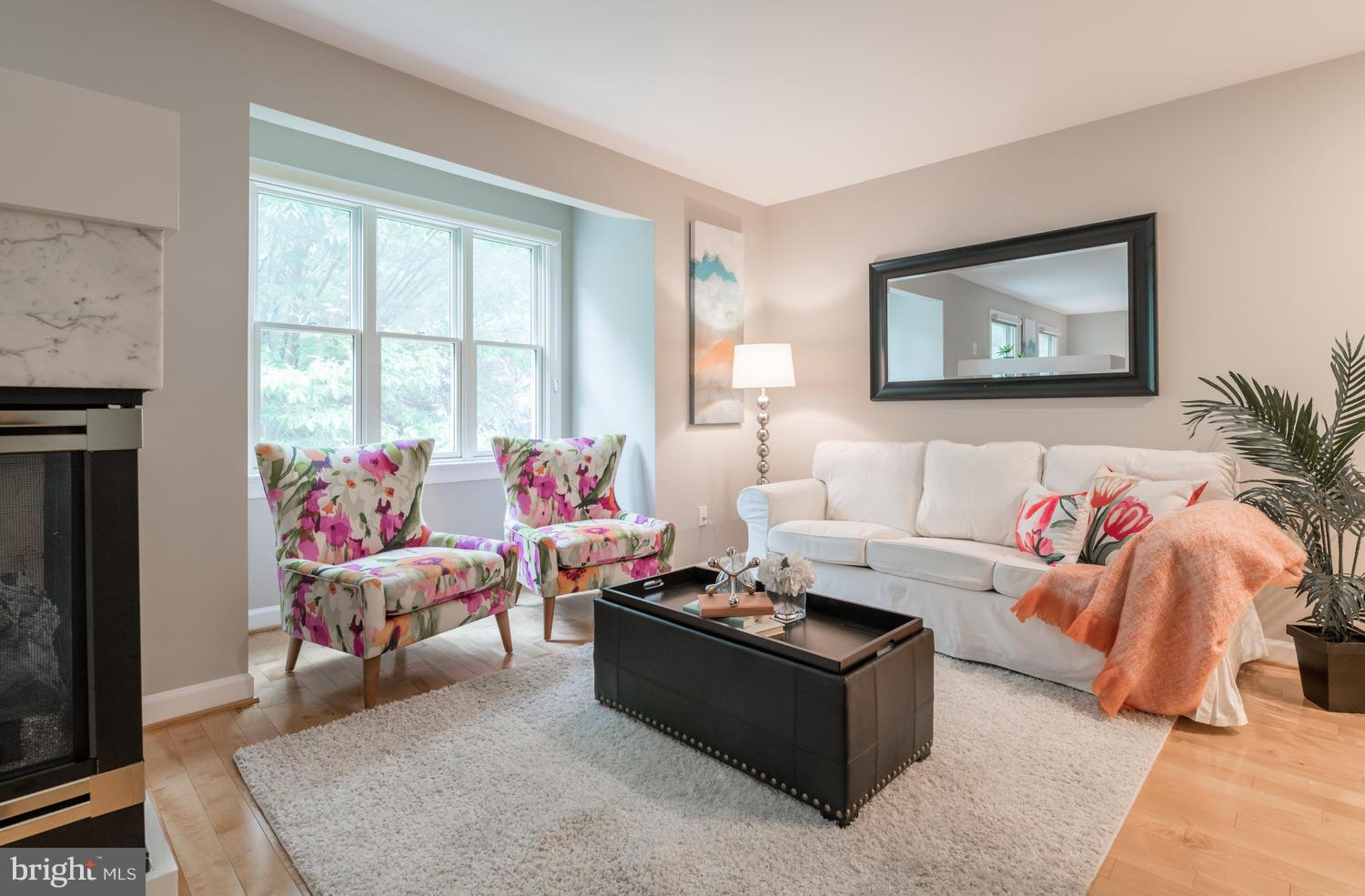 2121 21st Road North Arlington, VA 22201 - Photo 19 of 30 Master Seating Area