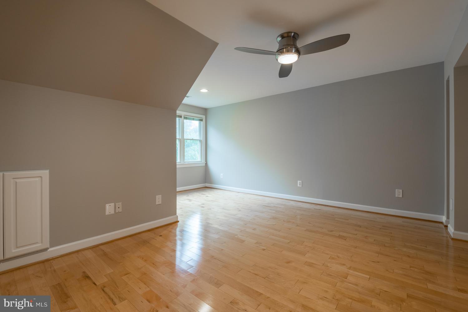 2121 21st Road North Arlington, VA 22201 - Photo 27 of 30 Upper Level Loft | Office | Home Gym