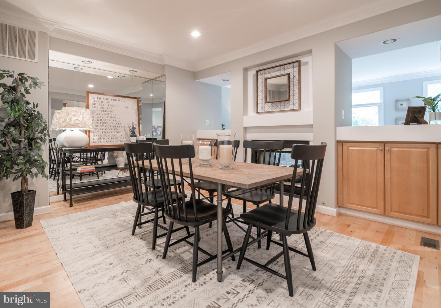 2121 21st Road North Arlington, VA 22201 - Photo 7 of 30 Dining Room