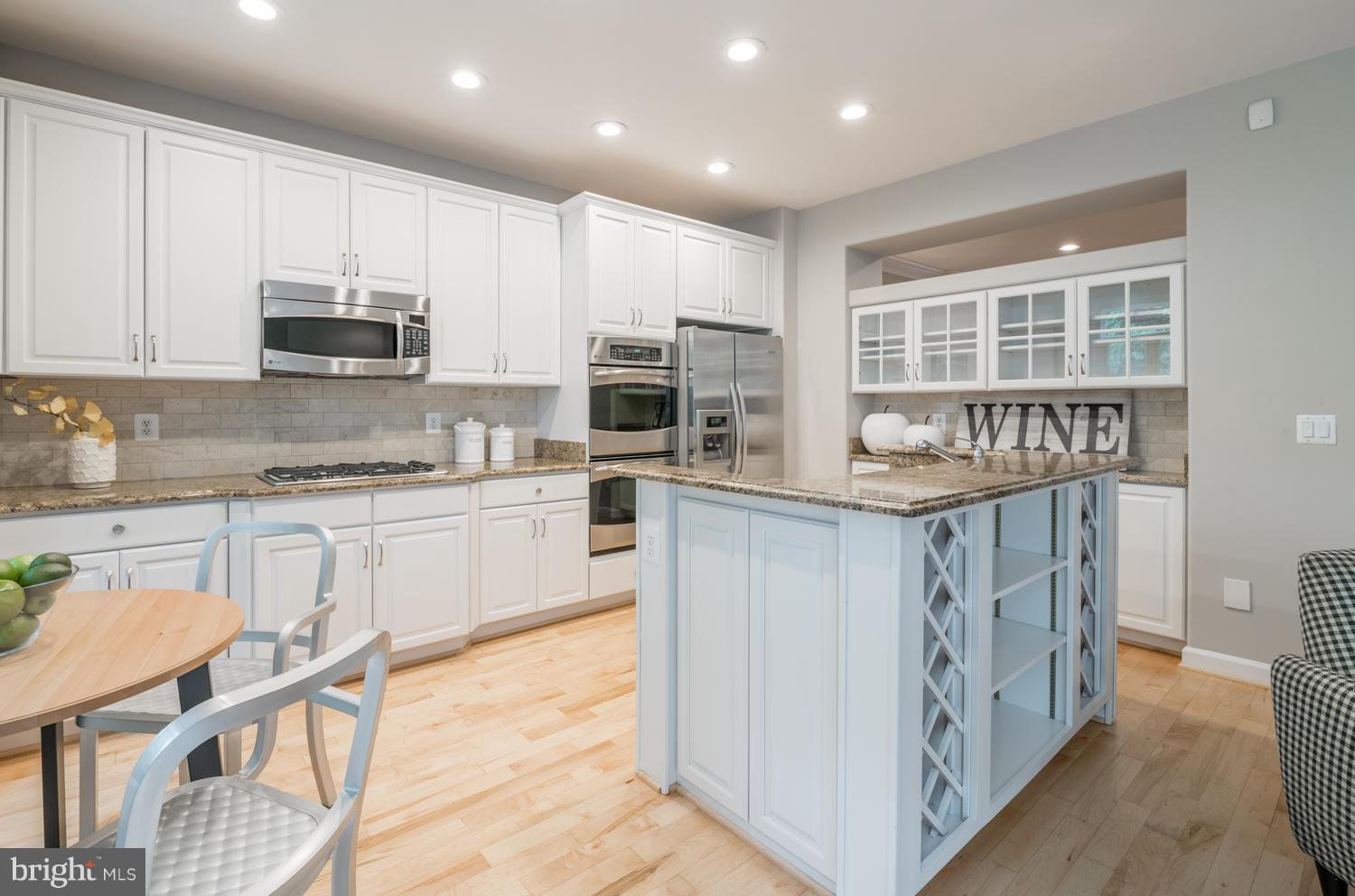 2121 21st Road North Arlington, VA 22201 - Photo 10 of 30 Kitchen