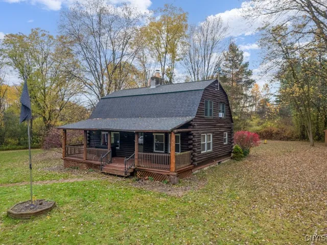 $267,500 | 6214 Airport Road, Whitestown, NY 13424