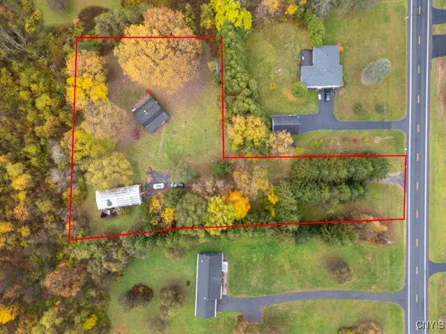 $267,500 | 6214 Airport Road, Whitestown, NY 13424