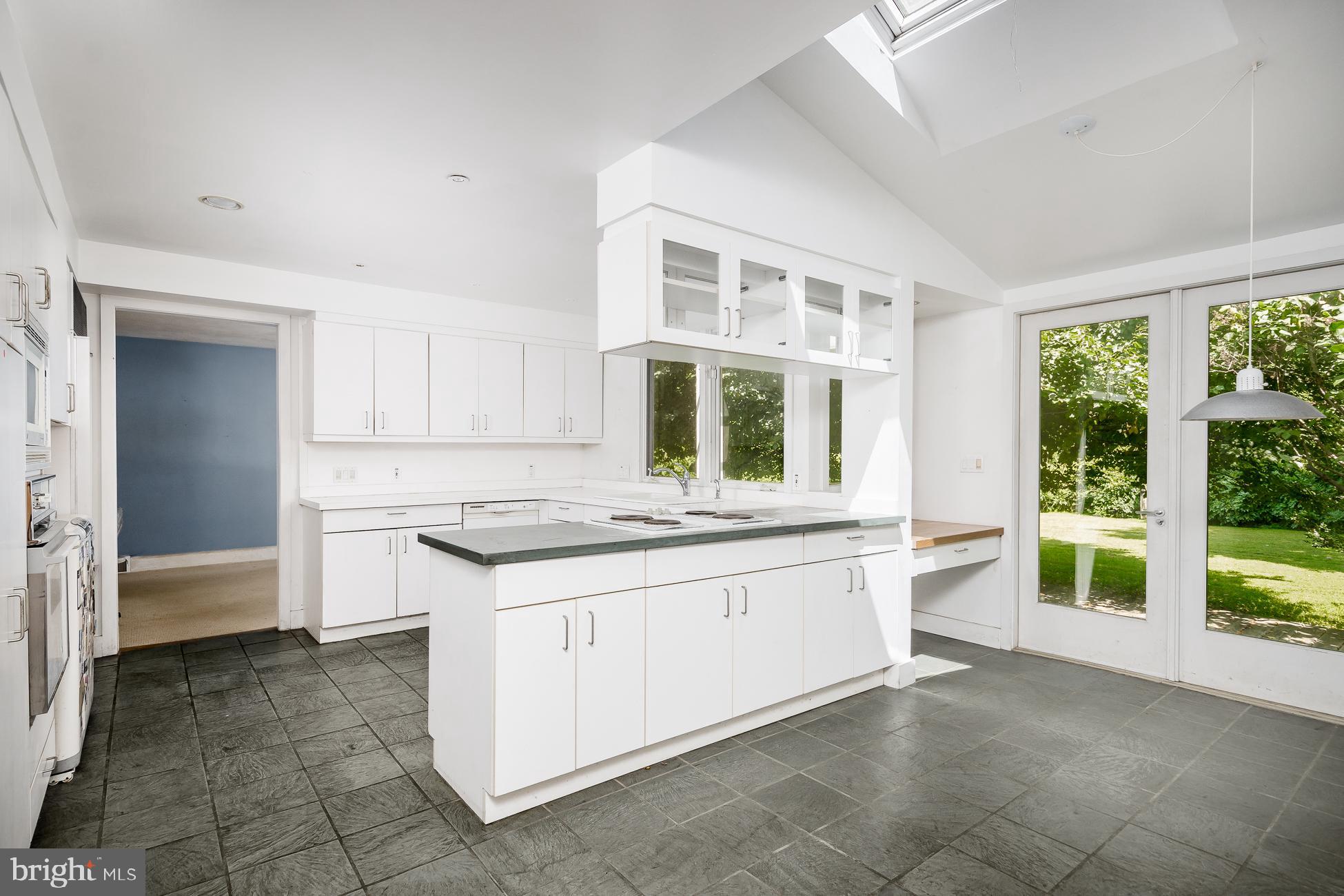 351 Cold Soil Road Princeton, NJ 08540 - Photo 6 of 28 Kitchen