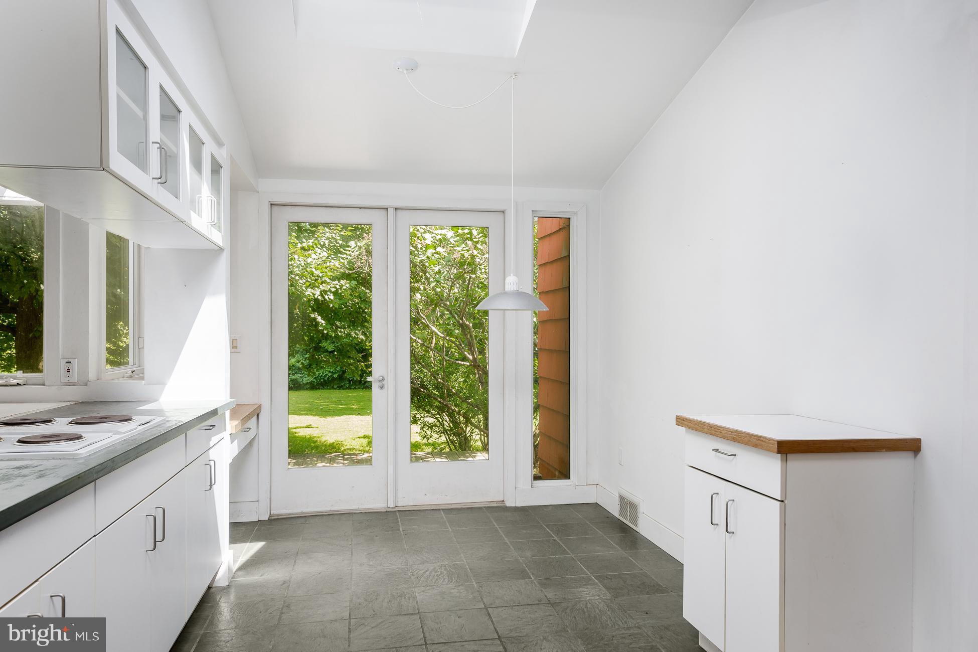 351 Cold Soil Road Princeton, NJ 08540 - Photo 8 of 28 Kitchen