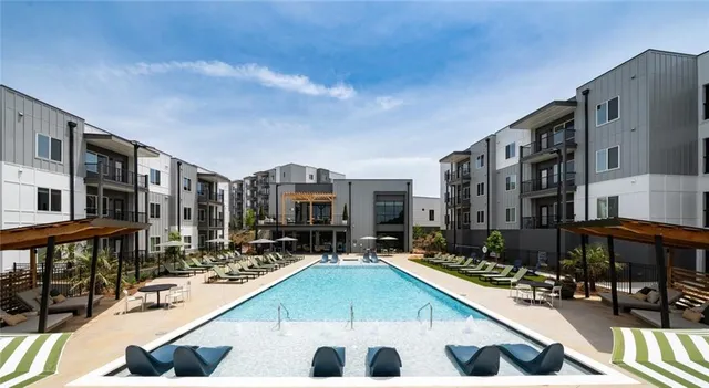 $2,267 | 6000 Ava Avenue, Unit C2, Oakwood, GA 30566