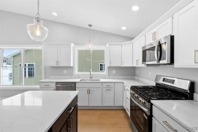 $329,900 | 305 Nicks Way, Geddes, NY 13209